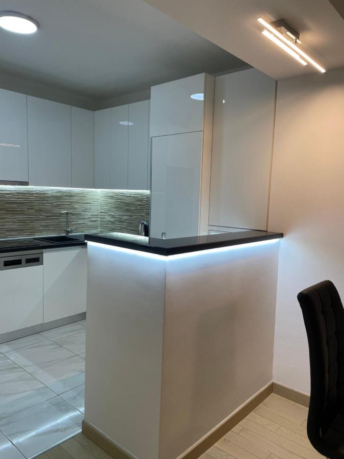 Luka Apartments Flatiron Skopje Zewnętrze zdjęcie